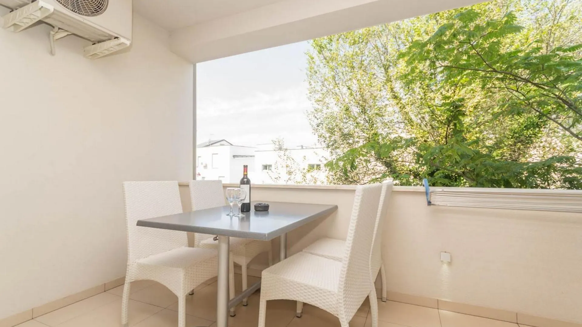 Apartments In Njivice/Insel Krk 13314