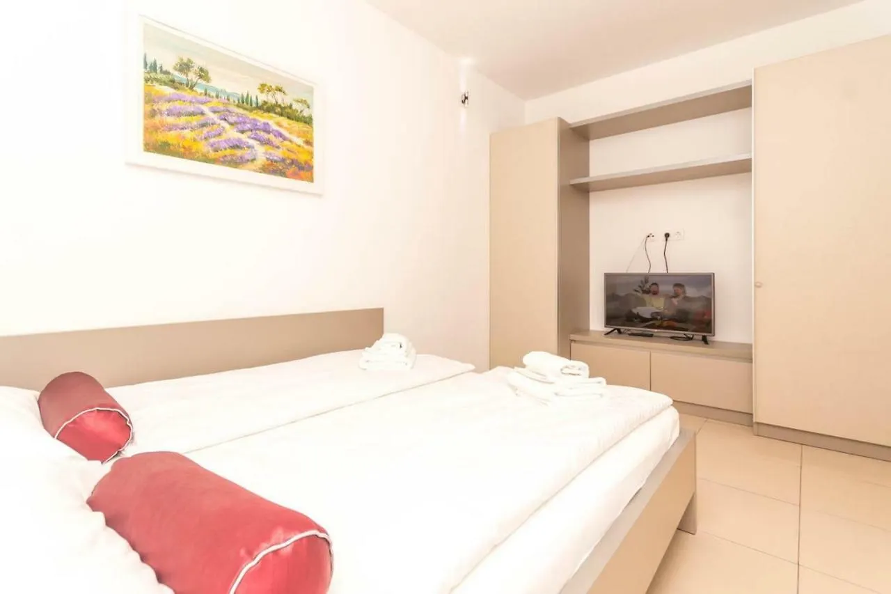 Apartments In Njivice/Insel Krk 13314